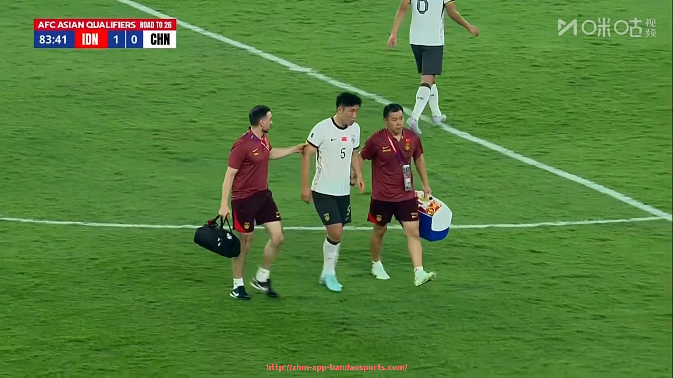 半岛体育app-世俱杯球员射门效率分析与表现优劣对比